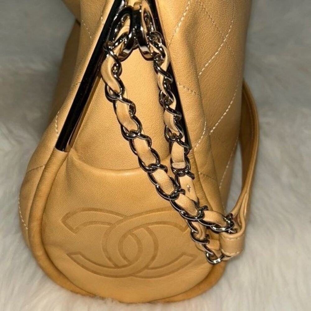 CHANEL Tan Hobo Bag - Picture 13 of 16